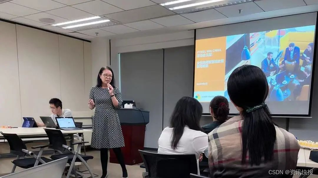 Fudan University - University of Washington EMBA Alumni: Turning