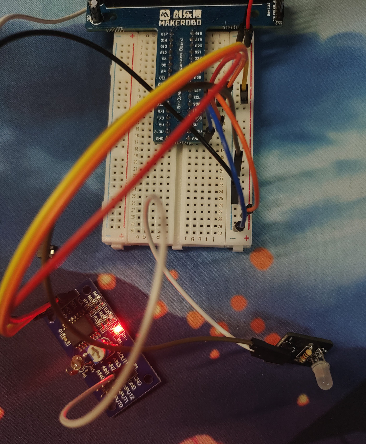 [raspberry pie C language development] experiment 12: pcf8591 analog-to-digital converter module